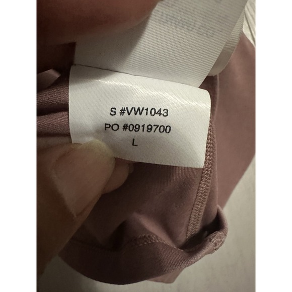 Vuori Daily Crop Tank Sz L - Washed Mauve - Built in Bra - Picture 11 of 11
